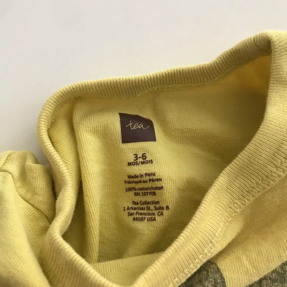 EUC Tea Collection Embroidered Sea Turtle Tee - Picture 3 of 4